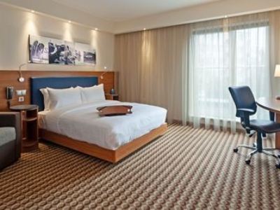 Hampton By Hilton Airport Viešbutis 3*